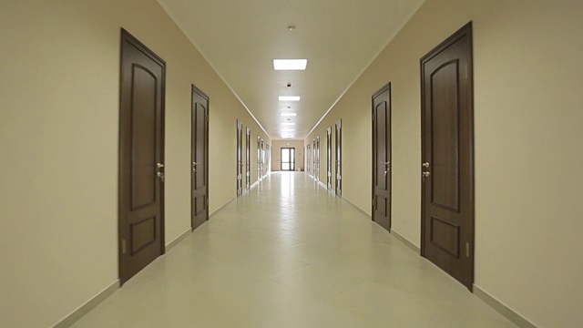 走廊很长视频素材