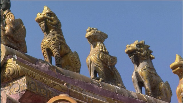 北京紫禁城太和殿的大门打开视频素材