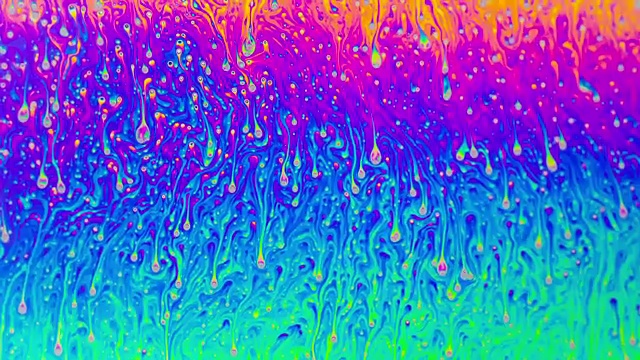 彩色迷幻宏观肥皂泡沫视频素材