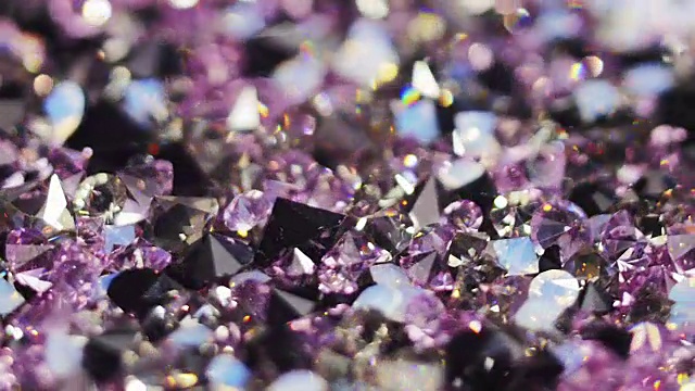 许多深紫色钻石旋转背景，景深浅视频下载