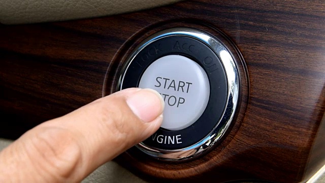 发动机启动停止按钮从一个现代汽车内饰视频下载
