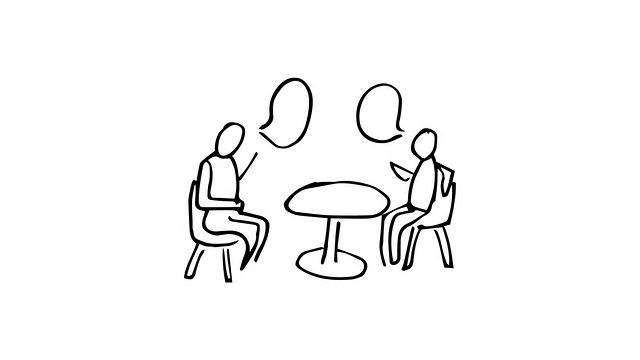 慢慢出现的人坐在桌子上聊天的动画视频下载