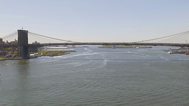 美国曼哈顿桥夏日布鲁克林桥河全景4k视频素材