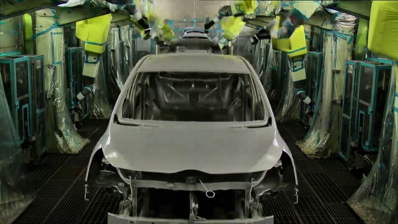 汽车工厂技术，工厂中的机器人视频素材