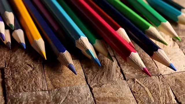 彩色铅笔。视频素材