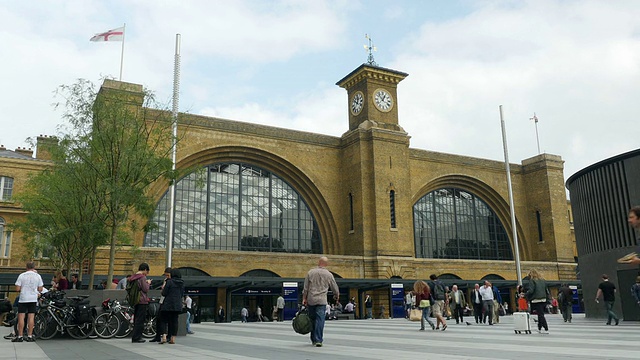 伦敦国王十字火车站的外观。视频下载