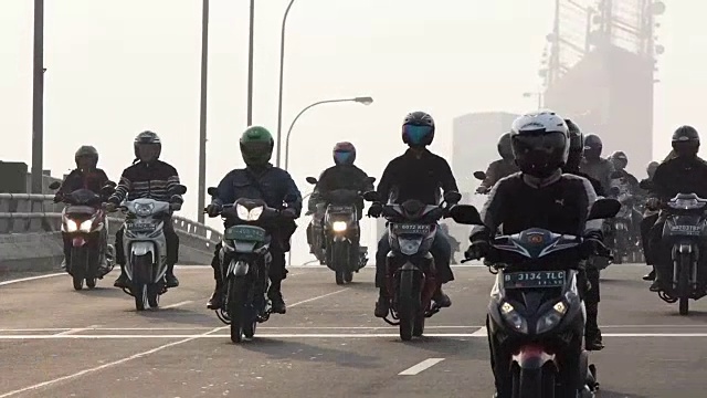印度尼西亚雅加达的交通视频素材