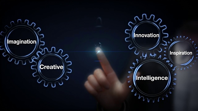 齿轮与关键字，创意，创新，智能，灵感，想象力，商人触摸屏“未来”视频下载