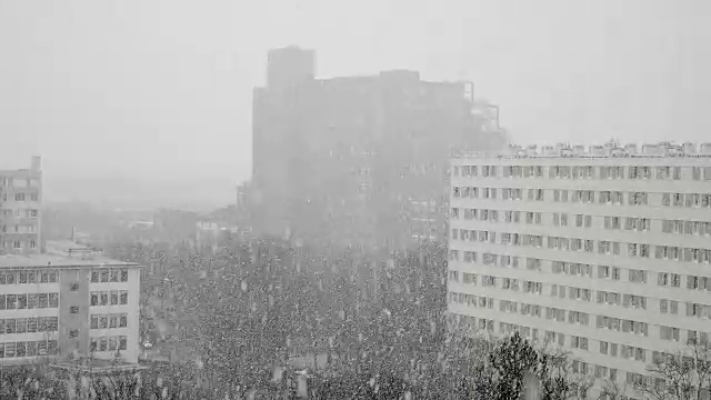 法国冬季城市景观与降雪视频下载