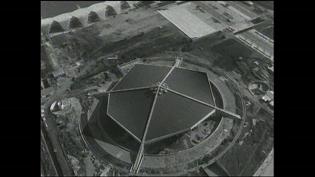 Komazawa奥林匹克公园综合体的建设包括体育场、体育馆大楼和户外运动场。视频素材