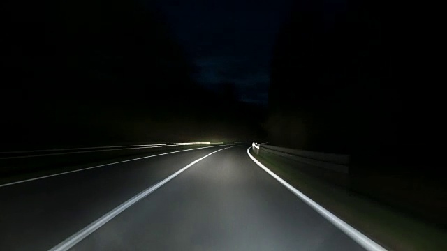 乡村公路在夜间-时间流逝视频素材