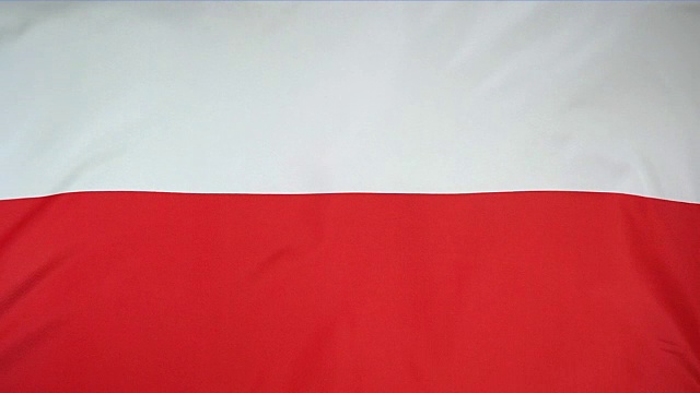 慢动作真实纺织波兰国旗视频素材
