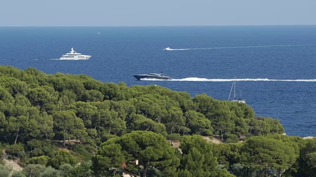 法国里维埃拉，圣让角费拉的游艇和帆船视频下载