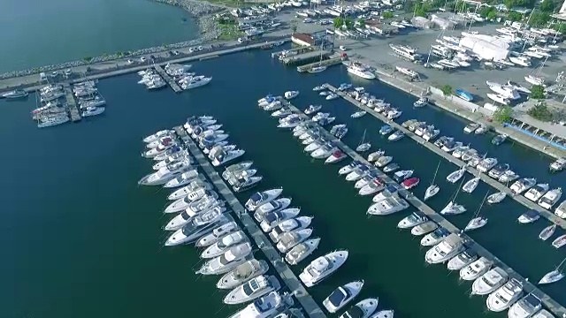 航拍游艇码头视频下载