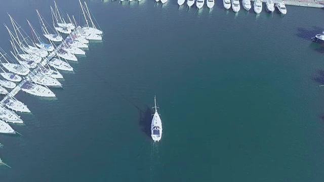 航拍游艇码头视频下载