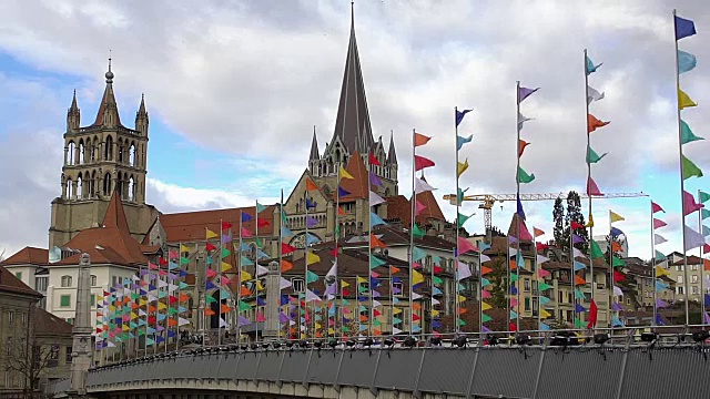 美丽的哥特式大教堂在洛桑老城，游览瑞士视频下载