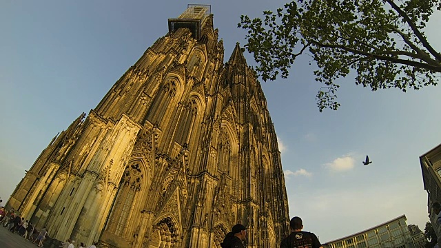 日落时分的科隆大教堂- Kölner Dom视频素材
