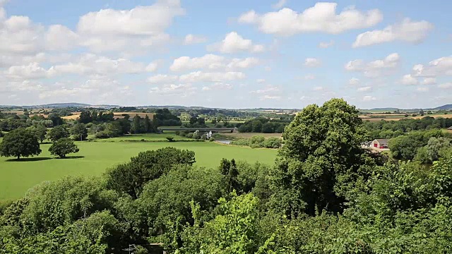 乡村景色罗斯-怀伊赫里福德郡英格兰英国视频下载