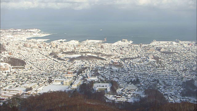 日本北海道，白雪覆盖的小丸市中心视频素材