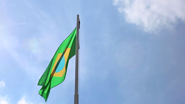 旗杆上悬挂着巴西国旗视频下载