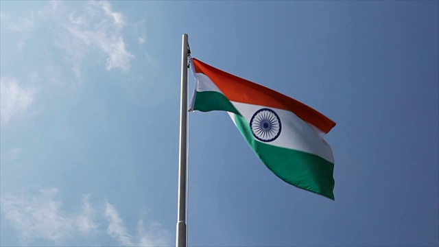 旗杆上挂着印度纺织国旗视频下载