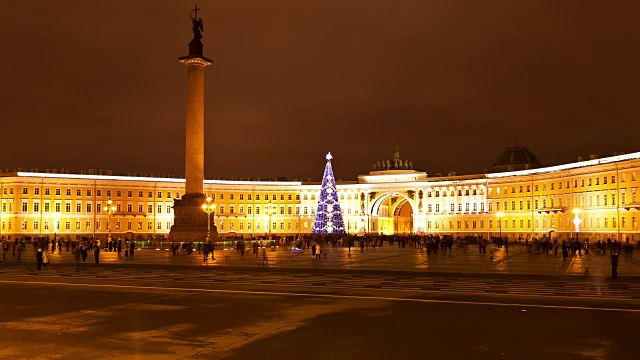 Schlossplatz。新年的庆祝活动。圣彼得堡。俄罗斯视频素材