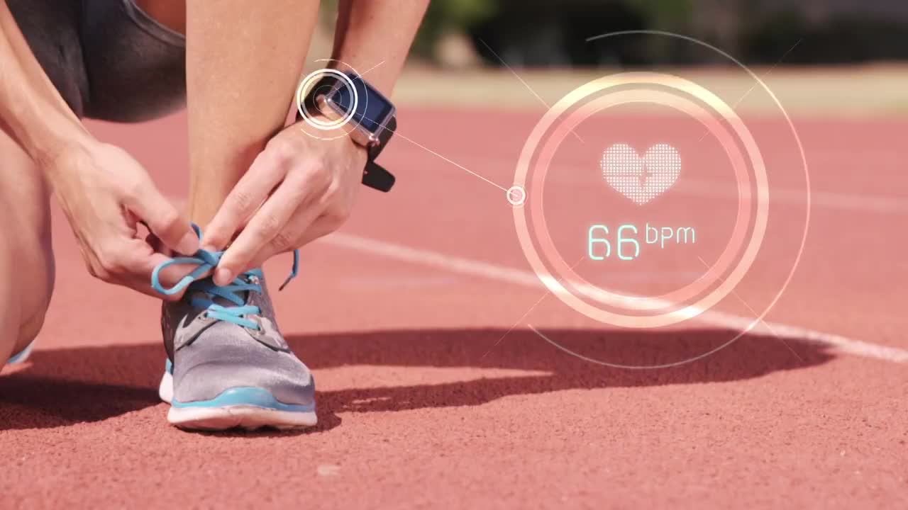 运动员系鞋带时计算的心率视频下载