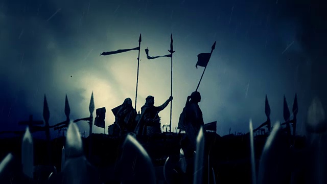 基督徒勇士在雷雨下准备战斗视频素材