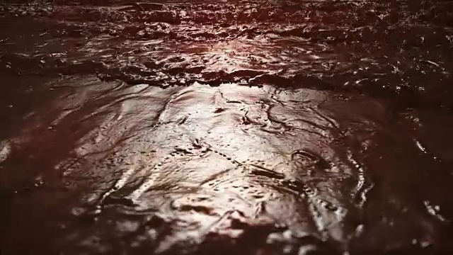 热巧克力的海洋。视频下载