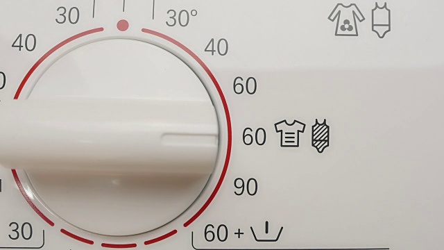 编程洗衣机。选择温度。视频素材