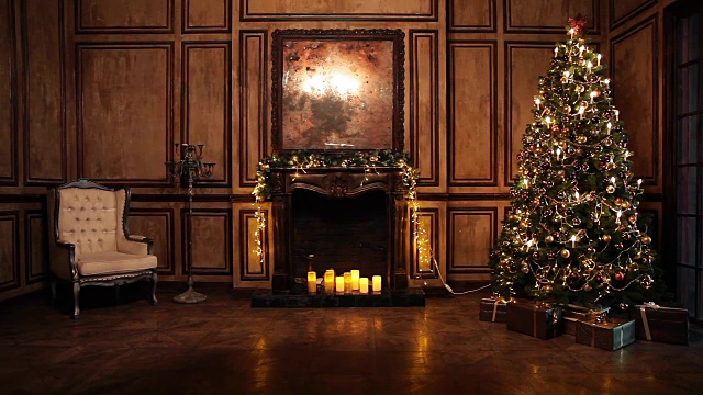 新年树装饰房间内部古典风格视频素材