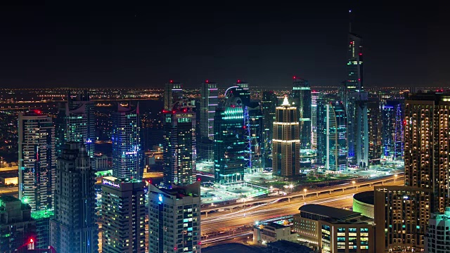 迪拜码头主要交通道路夜光屋顶全景4k时间推移阿拉伯联合酋长国视频下载