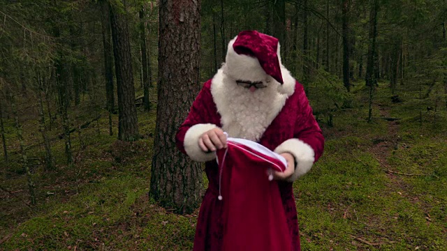 圣诞老人只带包不带礼物视频下载