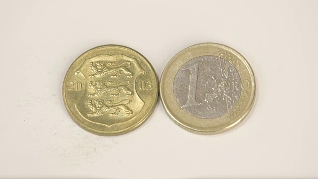 2003年版的爱沙尼亚金币和1欧元硬币视频下载