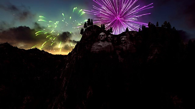 拉什莫尔山，7月4日日落时的烟火视频下载