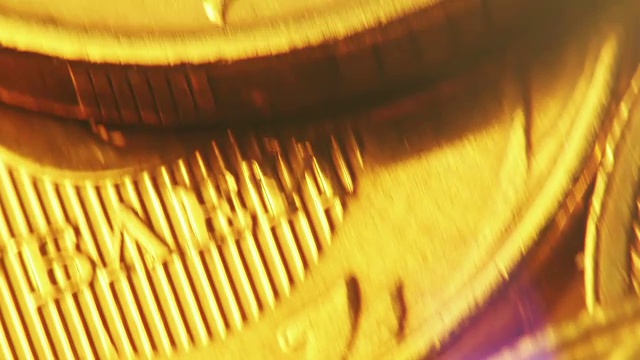 金色的硬币。视频下载