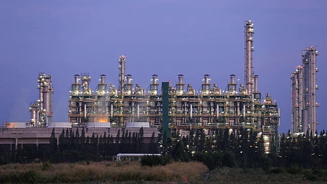 泰国天空炼油厂工业厂房视频素材