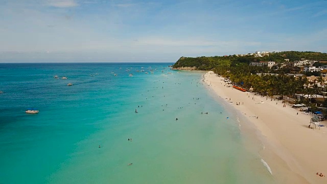 鸟瞰图美丽的海滩热带岛屿。菲律宾长滩岛视频下载