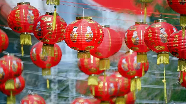 中国小镇的中国新年灯笼视频素材