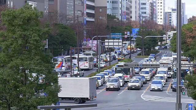 日本福冈的交通高峰时段视频下载