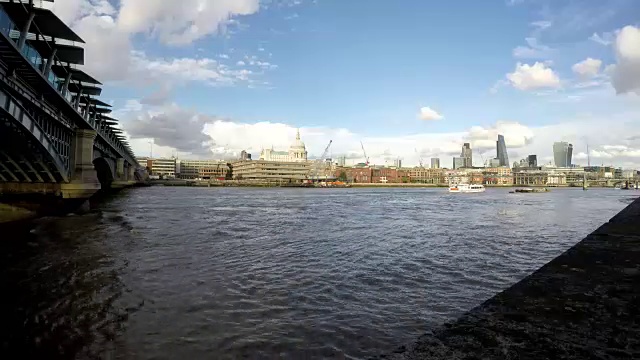 泰晤士河，黑衣修士桥，时光流逝，伦敦视频下载