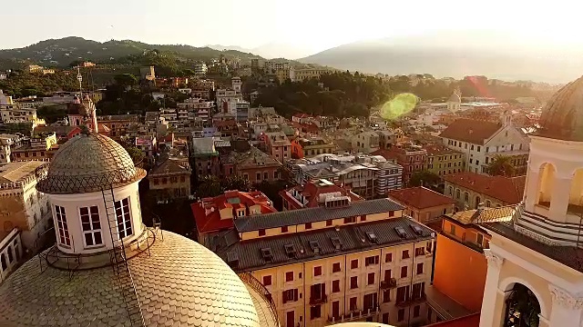 美丽的教堂和城市景观视频素材