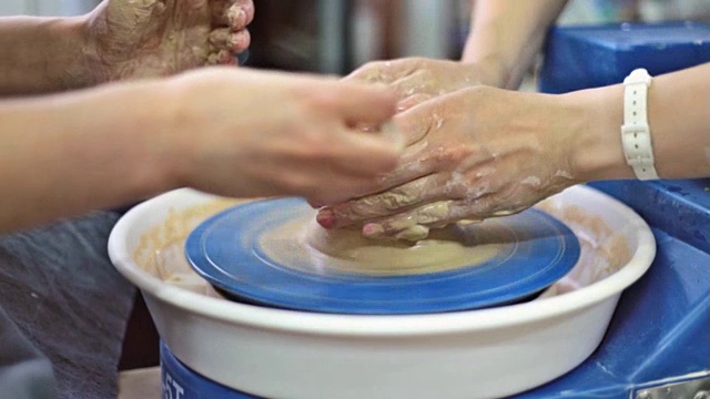 教育陶器。碗。第1部分。视频下载