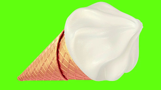 冰淇淋在绿色的背景下慢慢旋转视频素材