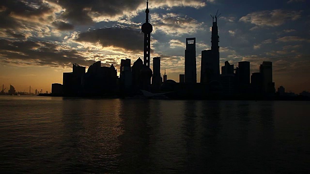 日出在上海浦东视频下载