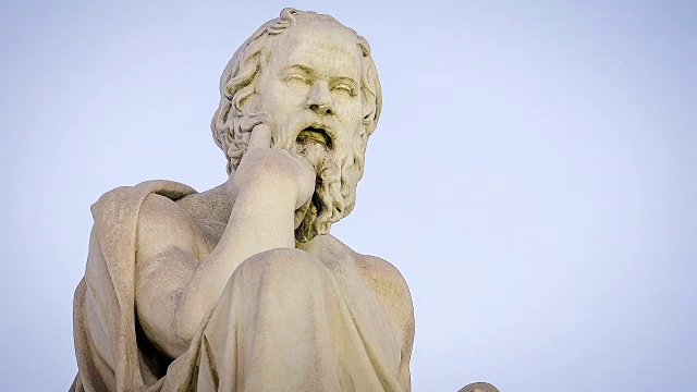 古希腊哲学家苏格拉底的大理石雕像视频下载