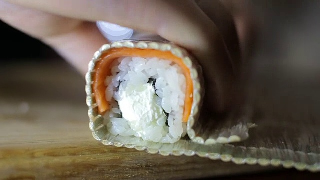 费城maki卷-厨师厨师的餐厅菜肴日本料理视频下载