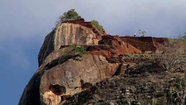 俯瞰西格里亚岩石堡垒的顶部。视频素材