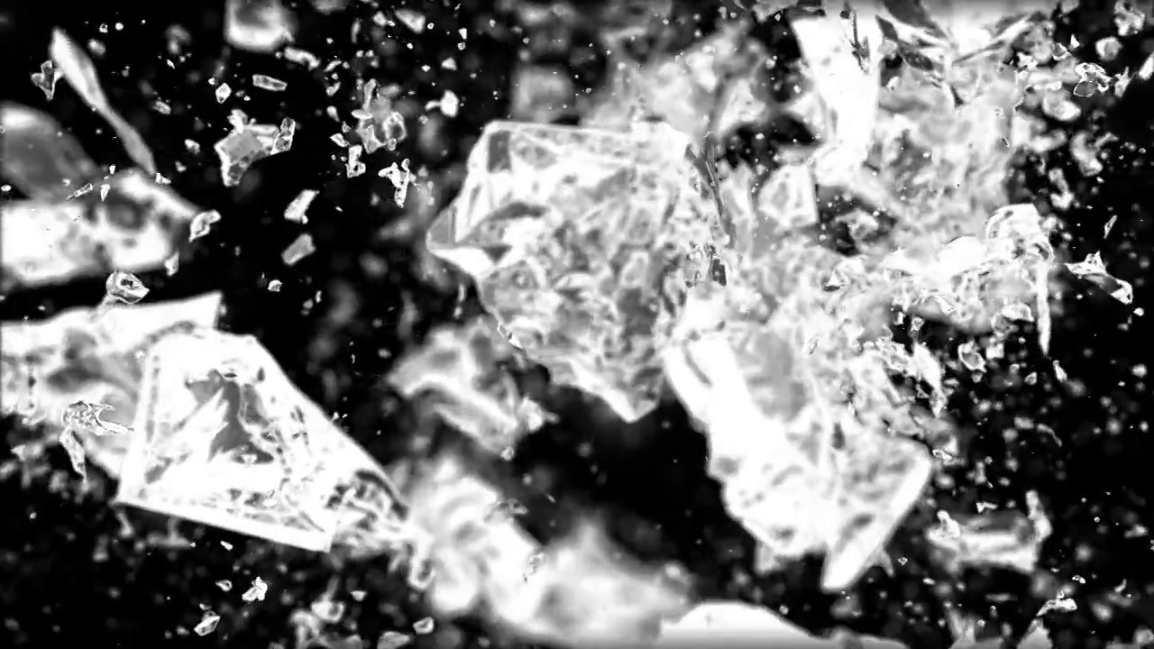 冰块爆炸的慢镜头视频素材