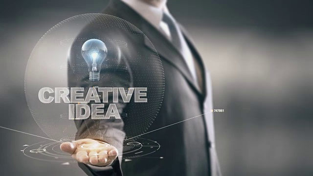 创意点子与灯泡全息图的商人概念视频下载